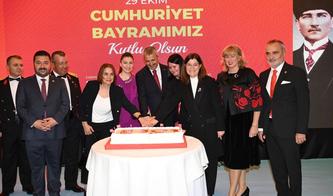 Cumhuriyetimizin 101. Yılı münasebetiyle,