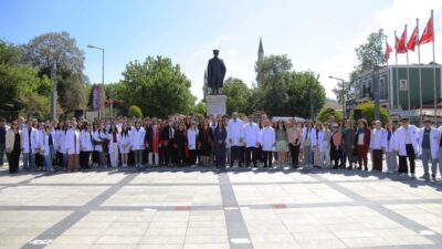 Bilimsel Eczacılığın 186. Yılı Kutlandı: “Sağlık Uzakta Değil, Eczacınla Yanında”