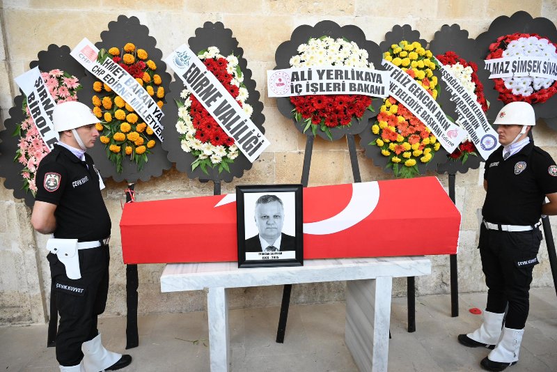 Edirne Vali Yardımcısı Erdoğan Beypınar Son Yolculuğuna Uğurlandı