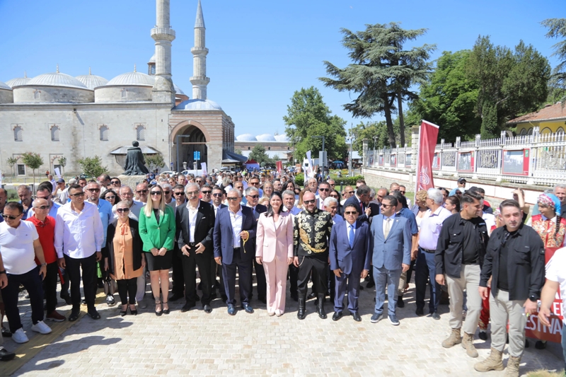 BİTMEYEN GÜREŞİN DEVAM EDEN EFSANESİ: KIRKPINAR’IN GELENEKSEL AĞA KARŞILAMA TÖRENİ GERÇEKLEŞTİRİLDİ